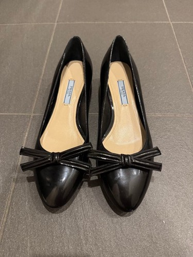 Prada black ribbon - black, patent