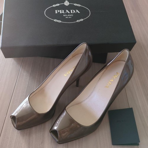 Prada 5 patent - prada, 24
